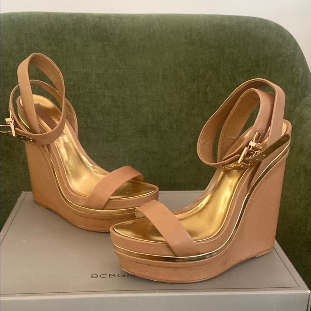 BCBGMaxAzria Gold and Tan Wedge Sandals